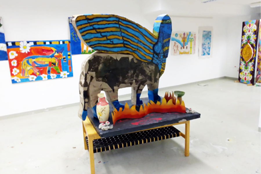 Skulptur der Schutzgottheit Lamassu
