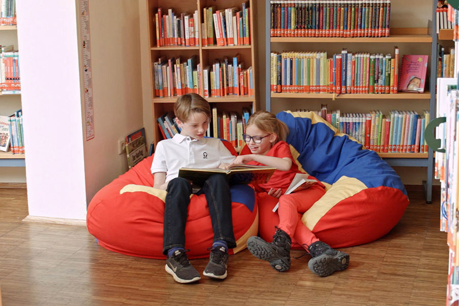 Das Leseförderprojekt „Wir sind LeseHelden“ verknüpft ein inspirierendes Wohlfühlambiente mit der Welt der Bücher.